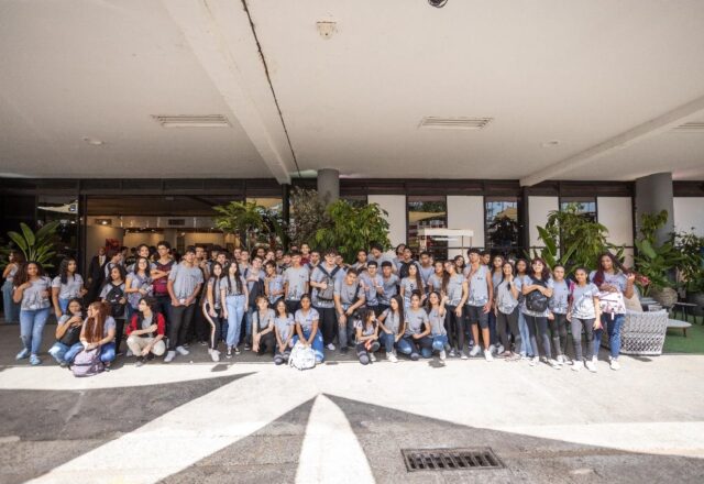 Unipar leva estudantes e educadores de Cubatão e Santo André para visitas à SP-Arte