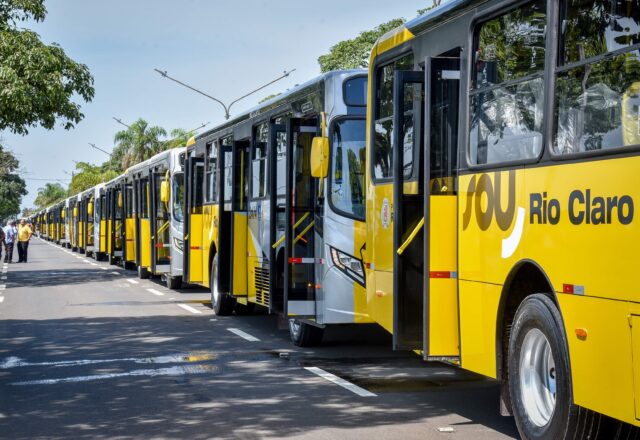 Diretoria Regional do Ciesp em Rio Claro presente na apresentação da nova frota de transporte urbano coletivo – Mais conforto e respeito aos trabalhadores da nossa Indústria.