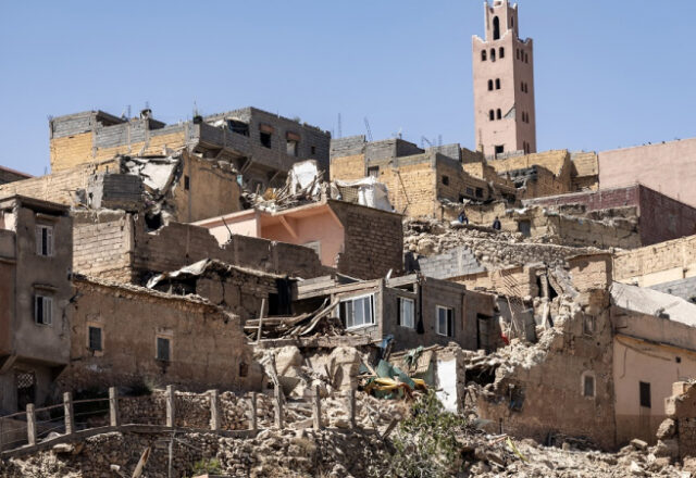 Marrocos registra 2497 mortes após terremoto; socorristas lutam contra tempo na busca por sobreviventes