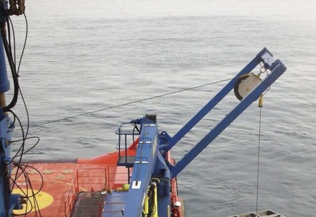 Sinalizador, salmão cru e água: como pescador foi resgatado após 2 semanas…