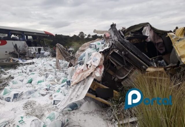 Acidente de ônibus na Bolívia deixa ao menos 14 mortos