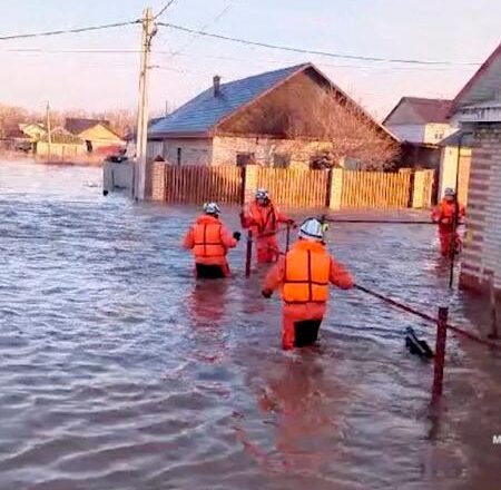 Enchentes na Rússia afetam mais de 10 mil edifícios residenciais…