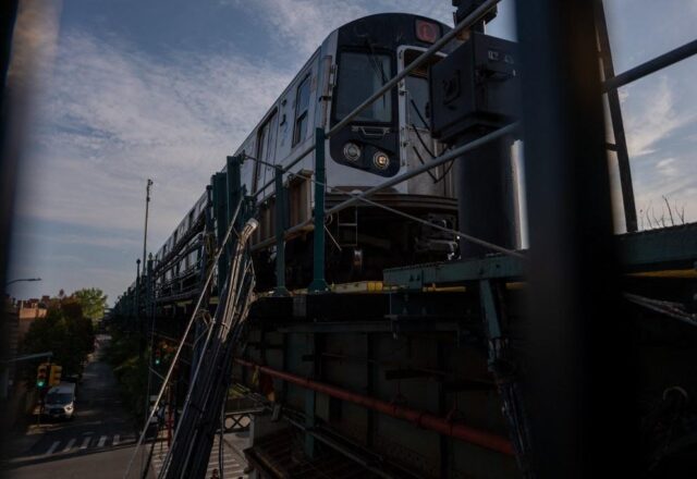 Adolescente é presa após sequestrar trem em metrô de Nova York…